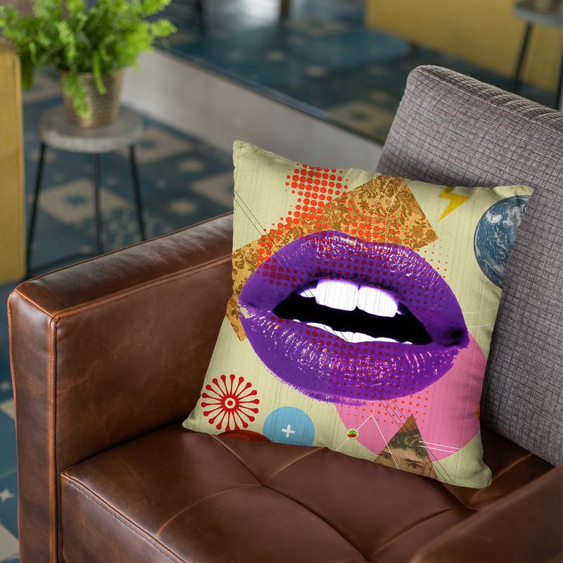 Retro Kiss Throw Pillow By Elo Marc - All About Vibe