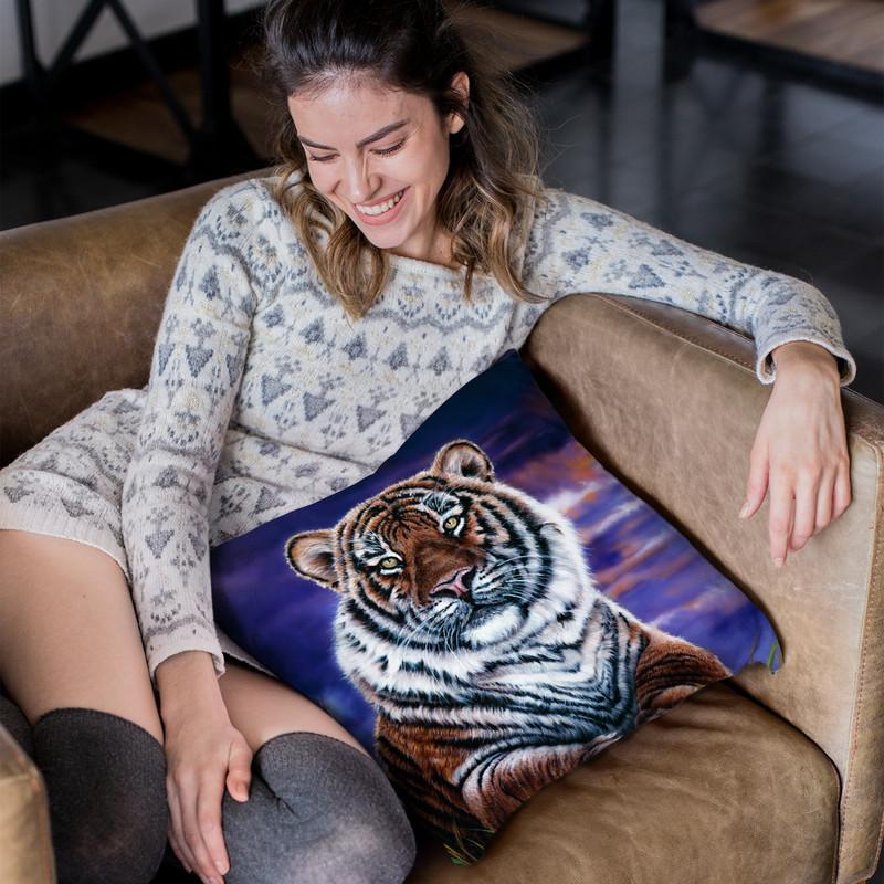 Arizona Tiger Throw Pillow By Jenny Newland - All About Vibe