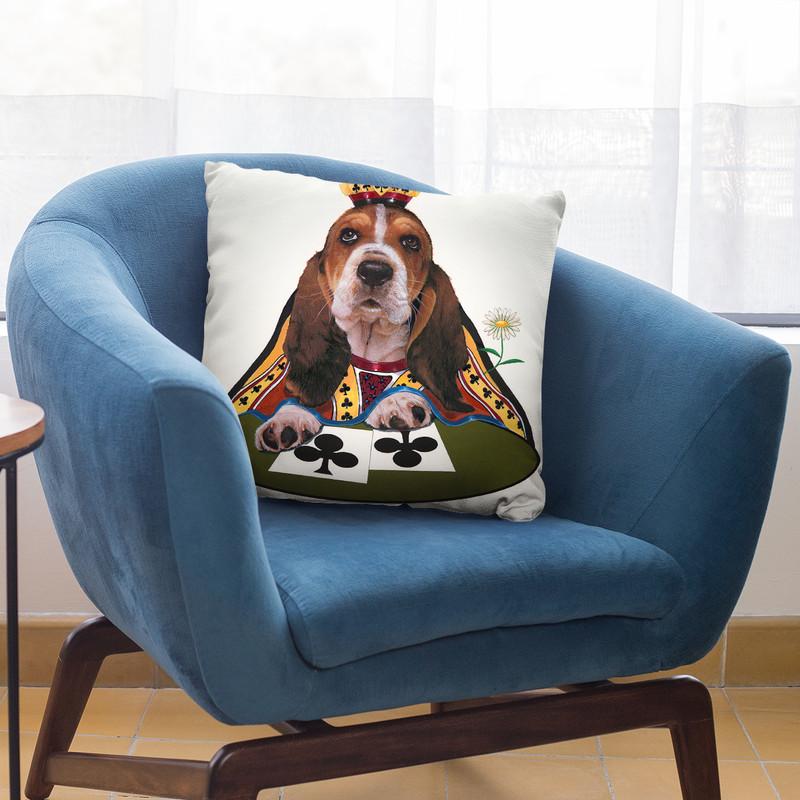 Queen Of Clubs Throw Pillow By Jenny Newland - All About Vibe