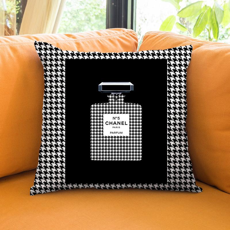 Fashion Perfume Pied De Coq Throw Pillow By Alexandre Venancio
