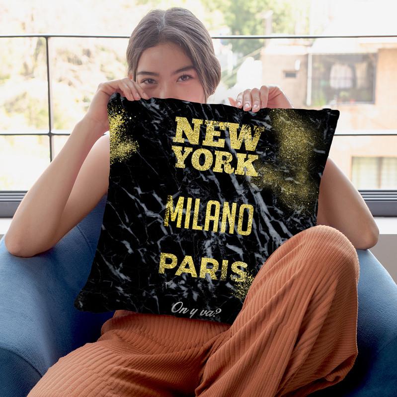 Fashion On Y Va Throw Pillow By Alexandre Venancio
