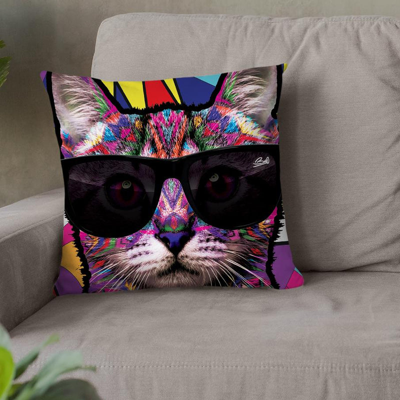 Animalstarz- Cat Throw Pillow By Baro Sarre