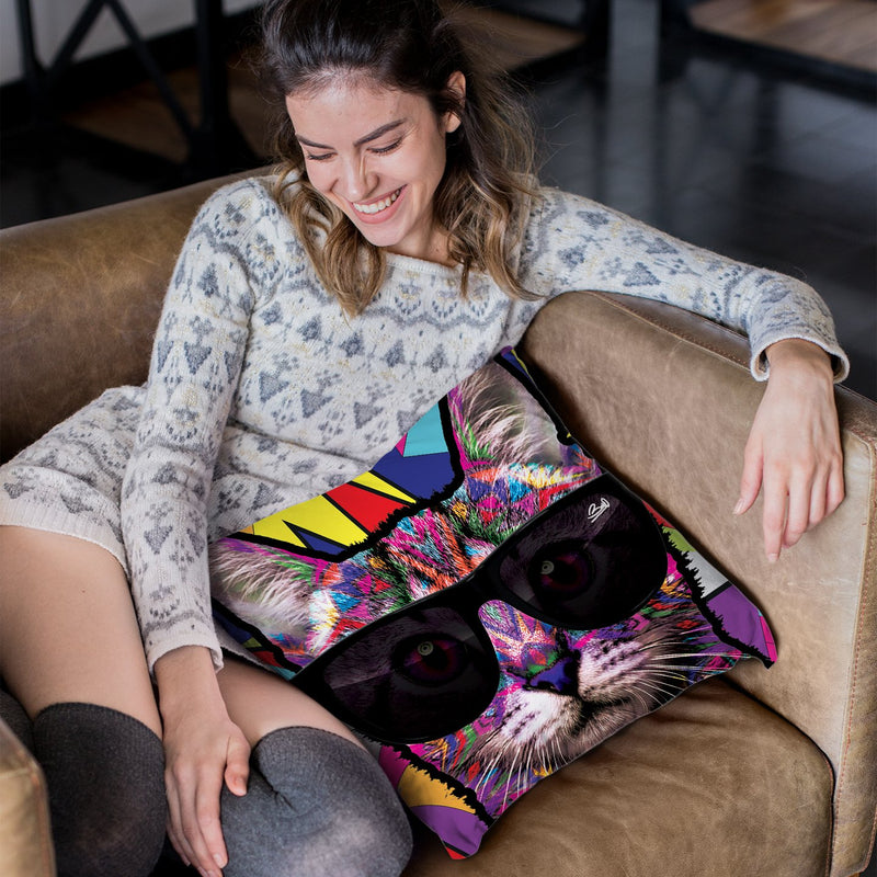 Animalstarz- Cat Throw Pillow By Baro Sarre