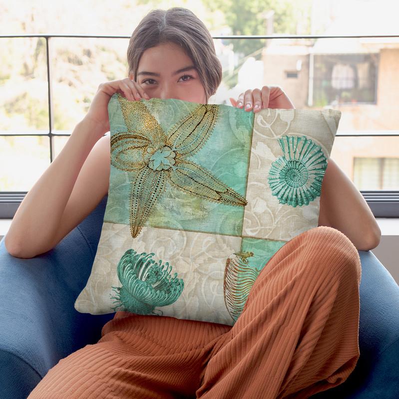 Sea Life I Throw Pillow By Color Bakery