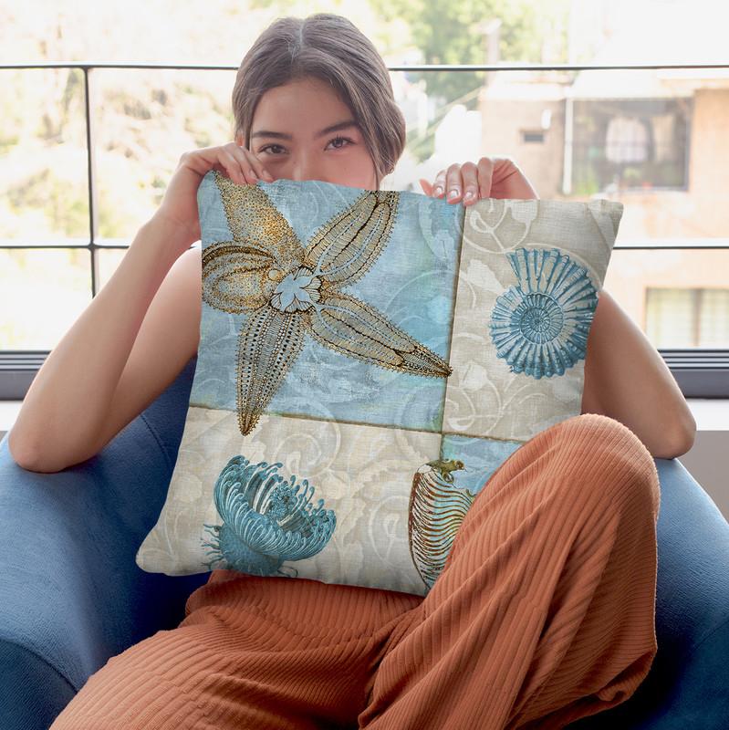 Sea Life V Throw Pillow By Color Bakery