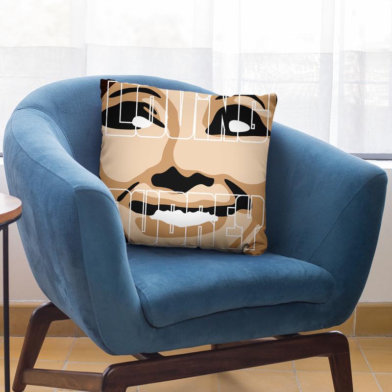 Loving Audrey Ii Throw Pillow By Christian Mielu