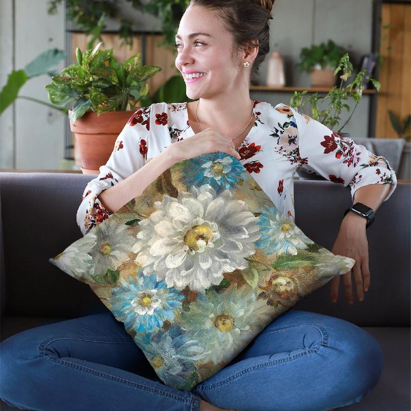 Secret Garden I Throw Pillow By Danhui