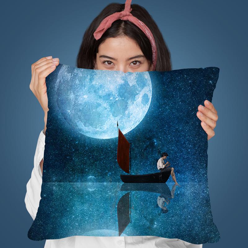 The Moon And Me Throw Pillow By Diogo Verissimo