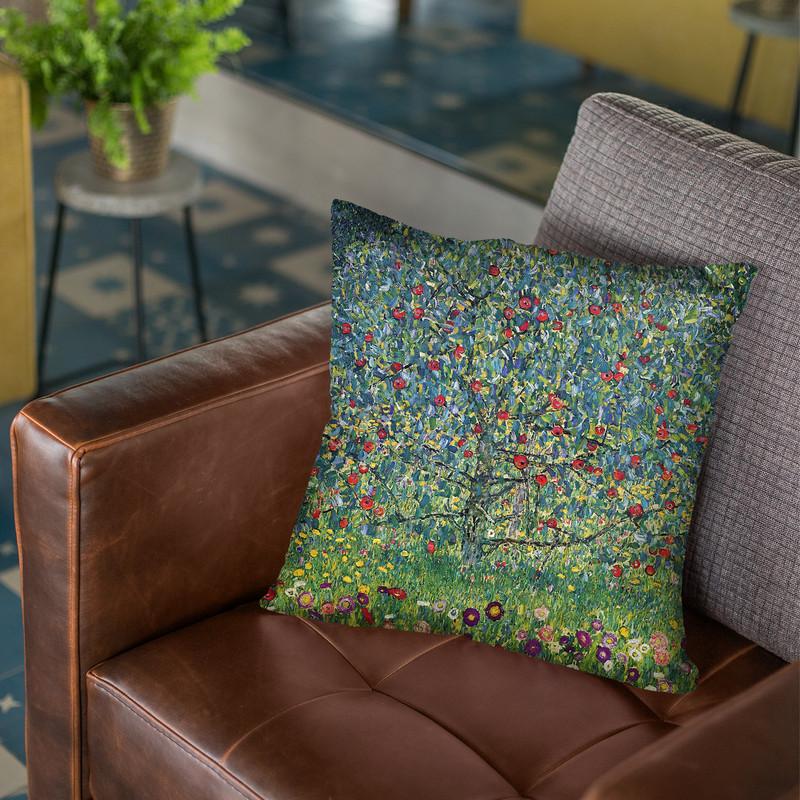 Apfelbaum Throw Pillow By Gustav Klimt