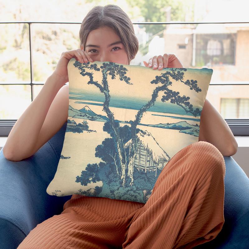 Lake Suwa Ininano Province (Shinsh_ Suwako) Throw Pillow By Katsushika Hokusai