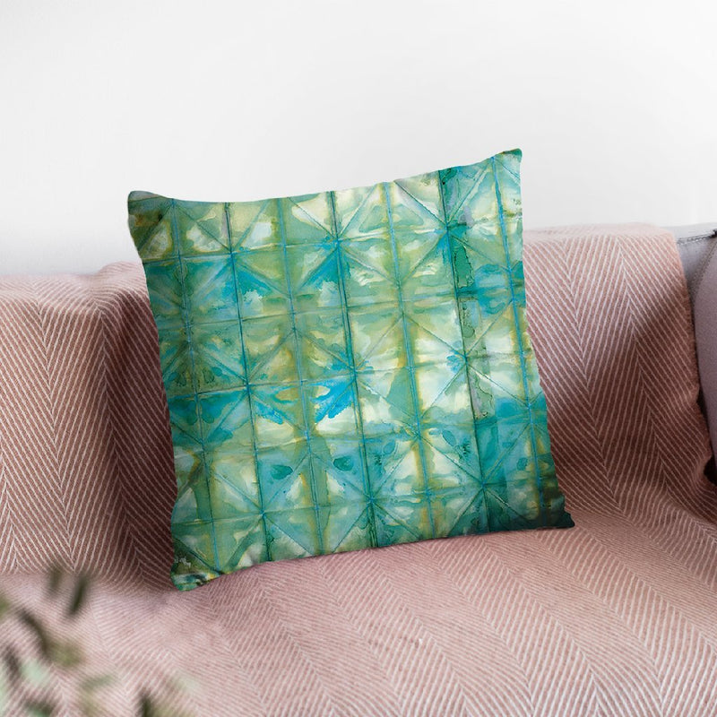 Kanari V Throw Pillow By Melissa Averinos