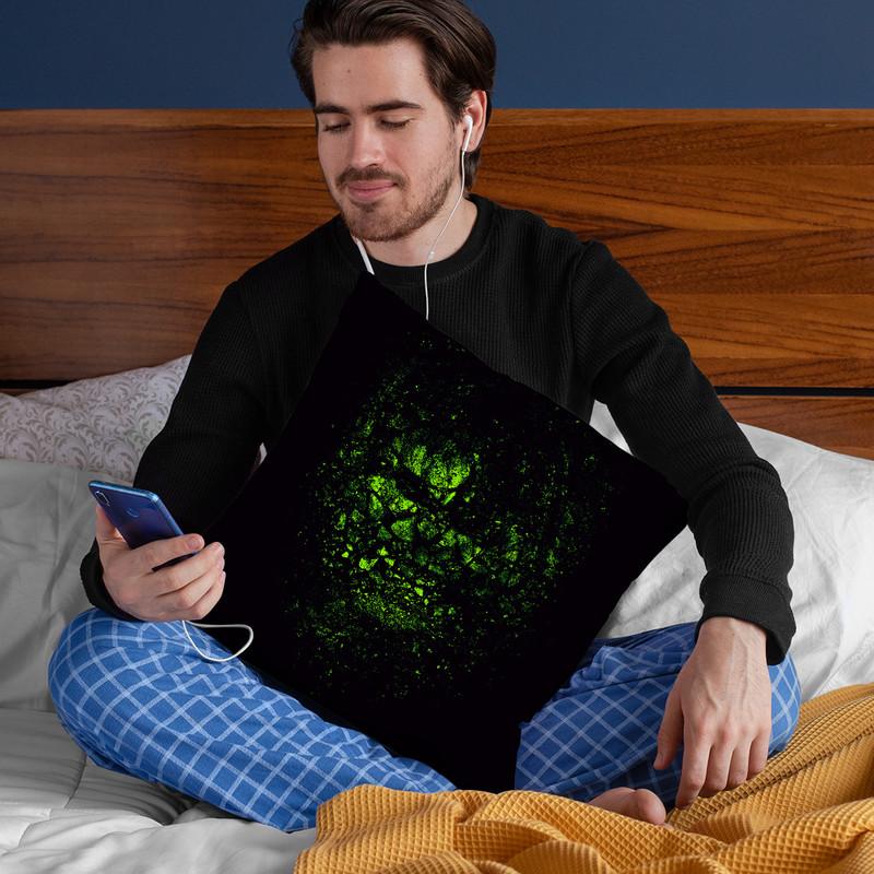 Hulk Throw Pillow By Nicebleed