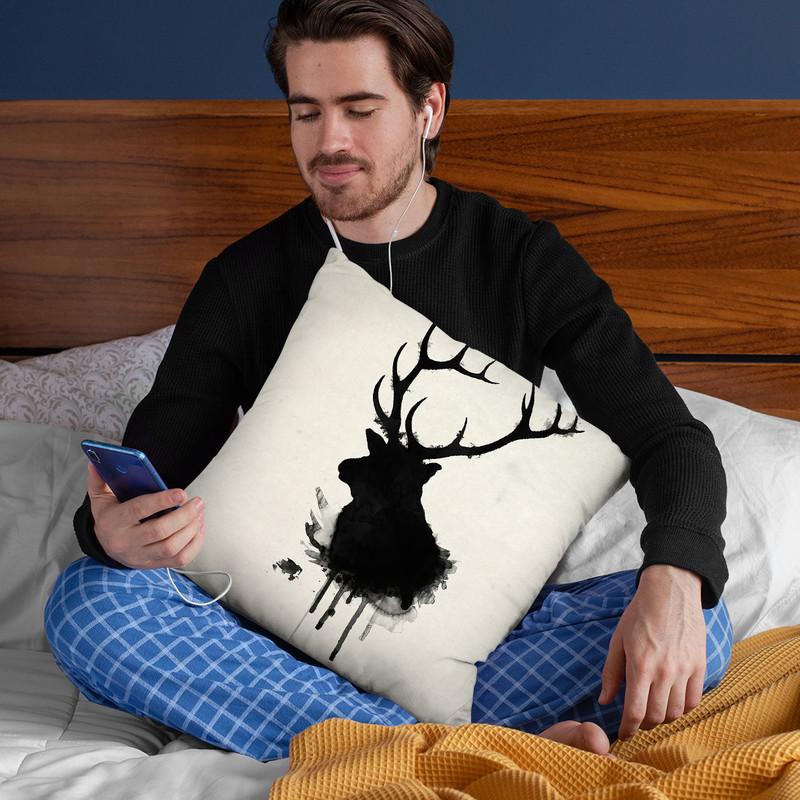 Elk Throw Pillow By Niklas Gustafson
