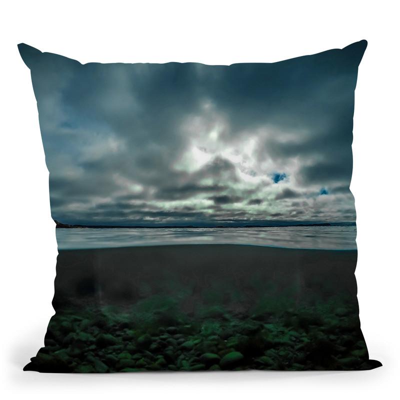 Hšstsaga Throw Pillow By Niklas Gustafson