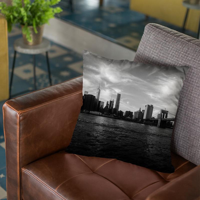 New York Skyline - Black And White Throw Pillow By Niklas Gustafson