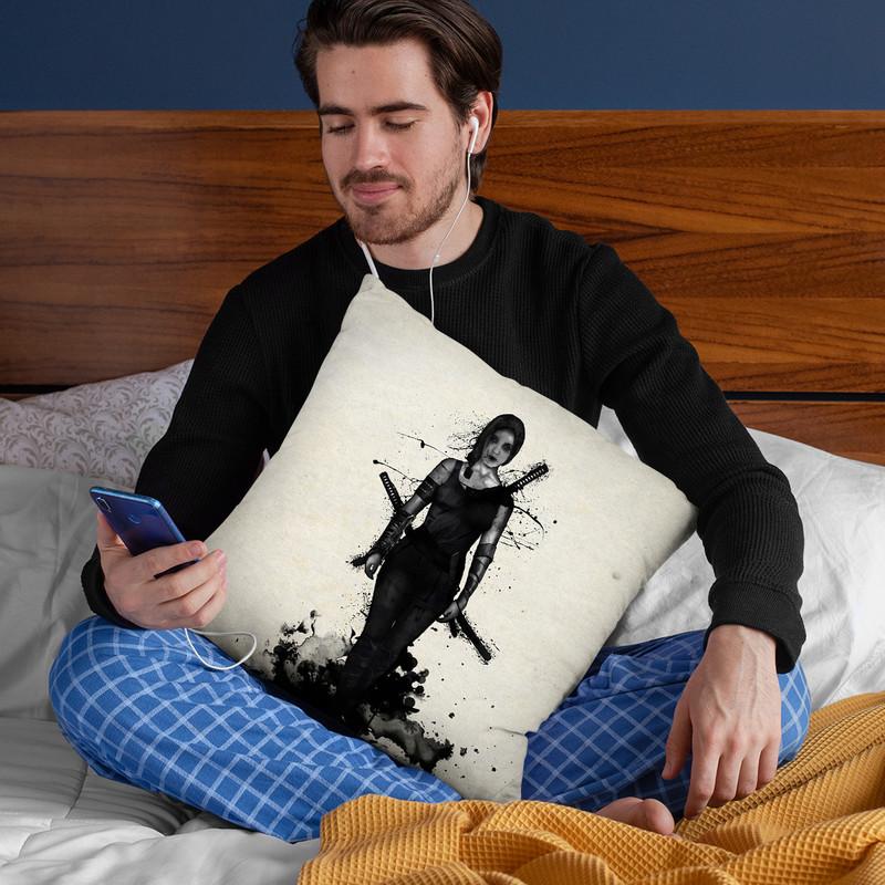 Onna Bugeisha Throw Pillow By Niklas Gustafson