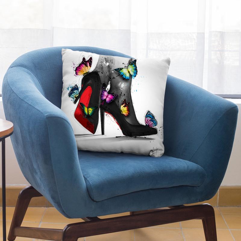 Pour Elle Throw Pillow By Patrice Murciano