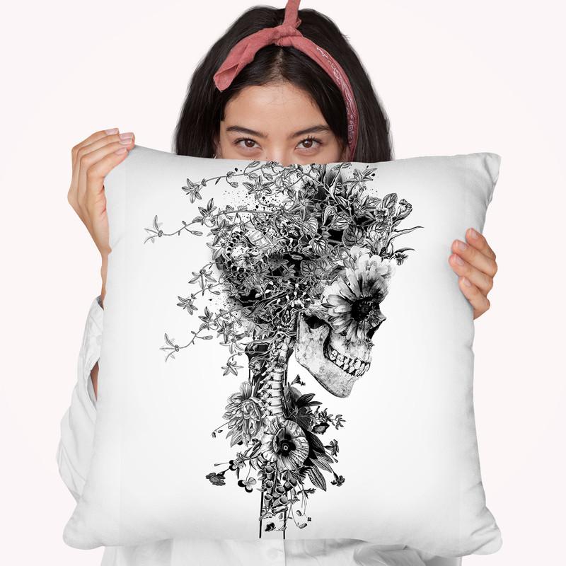 Skull Bw Throw Pillow By Riza Peker 
