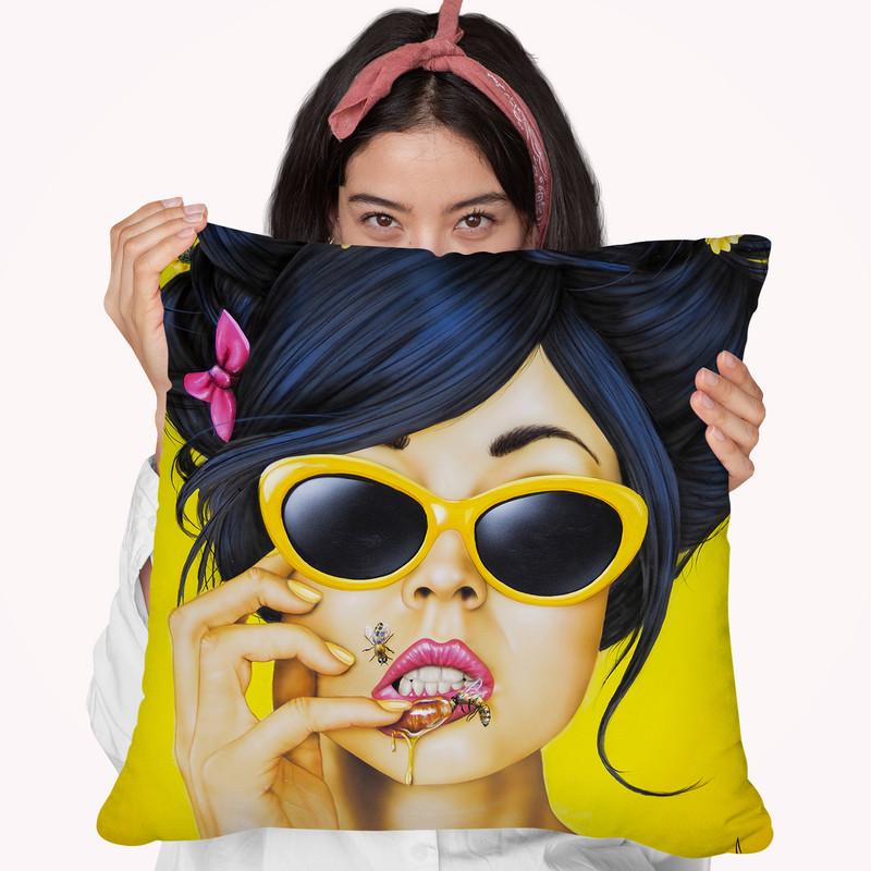 Honey Lips Throw Pillow By Scott Rohlfs