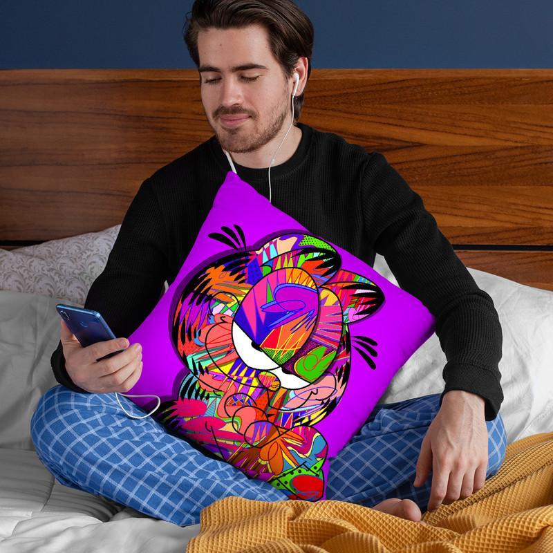 Garfield Throw Pillow By  Technodrome1