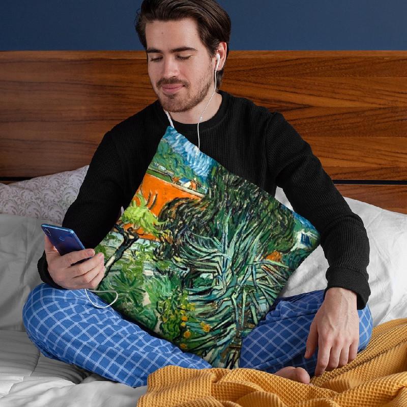 Doctor Gachet'S Garden In Auver Throw Pillow By Van Gogh