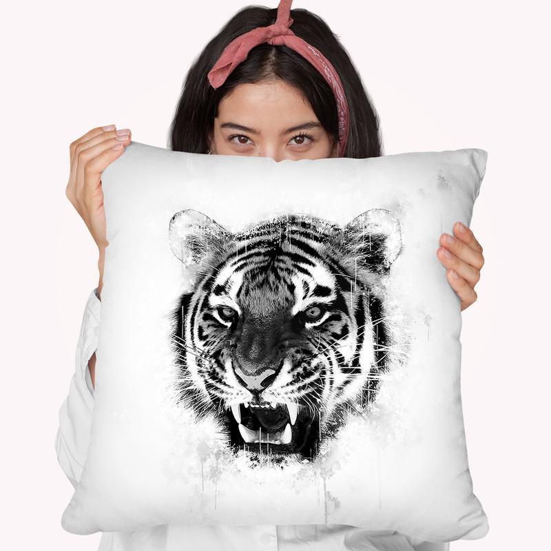 Tiger Head Angry I Throw Pillow By Cornel Vlad - by all about vibe